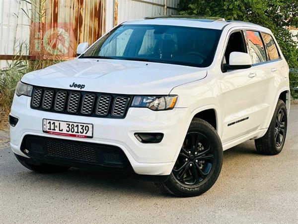 جيب جراند شيروكي 2022 للبيع في العراق -  بغداد